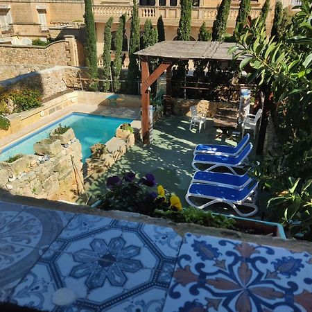 לינה וארוחת בוקר Sannat The Garden Gate חדר תמונה