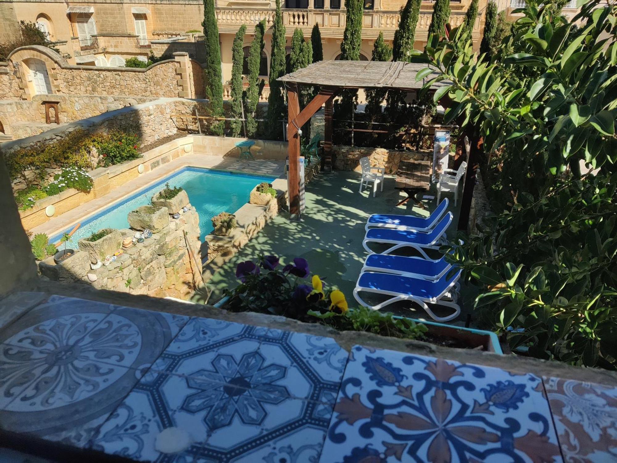 לינה וארוחת בוקר Sannat The Garden Gate חדר תמונה